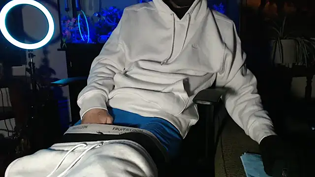 EspanolVato online show from February 18, 10:11 am