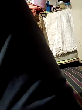 Hot hiuj online show from March 4, 2:12 pm