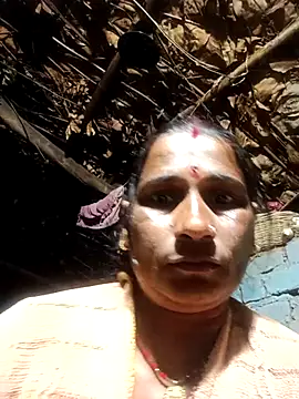 Snapshot of Hot_bhi38 chatting on January 13, 8:25 pm Hot bhi38 online show from January 13, 8:25 pm