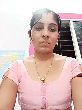 Snapshot of Hot_ree85 chatting on May 8, 8:52 am Hot ree85 online show from May 8, 8:52 am