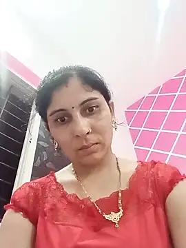 Snapshot of Hot_ree85 chatting on June 13, 3:59 am Hot ree85 online show from June 13, 3:59 am