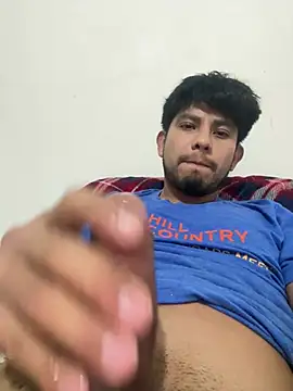 Snapshot of Eddeen chatting on January 12, 8:52 am Eddeen online show from January 12, 8:52 am