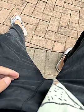 Snapshot of lvjinshun147 chatting on February 9, 4:49 am lvjinshun147 online show from February 9, 4:49 am