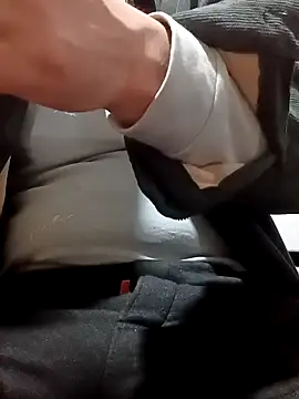 Snapshot of lvjinshun147 chatting on February 15, 1:20 pm lvjinshun147 online show from February 15, 1:20 pm