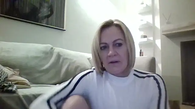 Snapshot of Milfshake227 chatting on March 1, 12:12 am Milfshake227 online show from March 1, 12:12 am