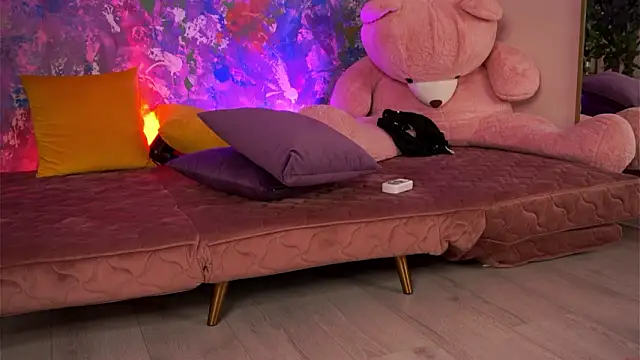 Ava Solis online show from March 7, 8:39 pm