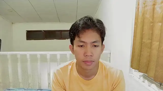 Snapshot of geltwt_id chatting on April 22, 3:35 pm geltwt id online show from April 22, 3:35 pm