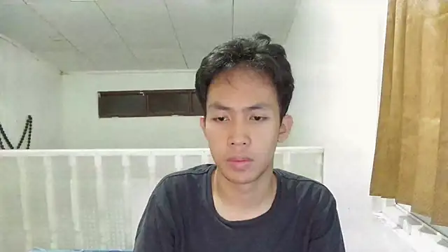 Snapshot of geltwt_id chatting on April 24, 2:30 pm geltwt id online show from April 24, 2:30 pm