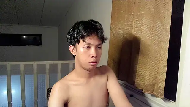Snapshot of geltwt_id chatting on June 1, 5:03 pm geltwt id online show from June 1, 5:03 pm