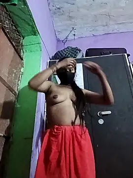 Snapshot of Kinjal_setty chatting on May 6, 6:02 pm Kinjal setty online show from May 6, 6:02 pm