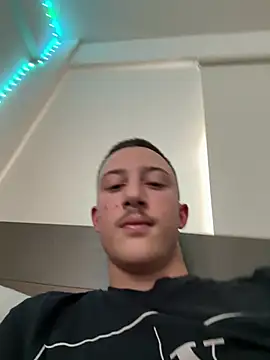 chrisst32 online show from January 9, 12:08 pm