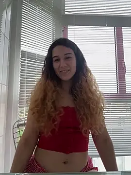 Snapshot of joanaguerreiru chatting on May 8, 7:19 pm joanaguerreiru online show from May 8, 7:19 pm