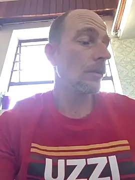 Layla-Mike online show from March 7, 2:03 pm