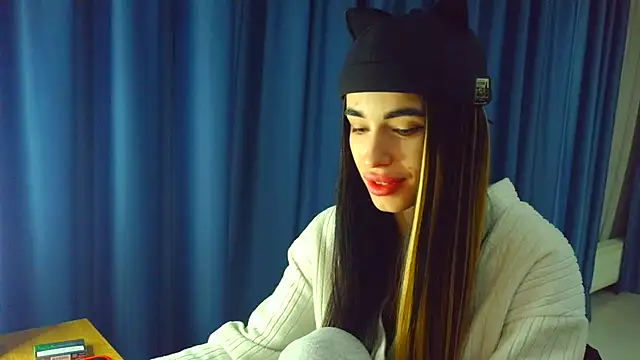 Vlada Elfie online show from March 12, 5:52 pm