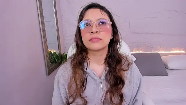 Snapshot of lanna_18_ chatting on July 20, 1:13 pm lanna 18 online show from July 20, 1:13 pm
