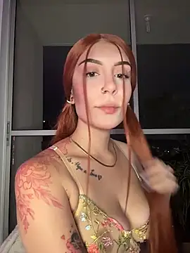 alesziarose  online show from March 27, 11:48 pm