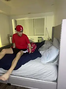 Snapshot of iamdesiluv chatting on March 1, 2:46 am iamdesiluv online show from March 1, 2:46 am