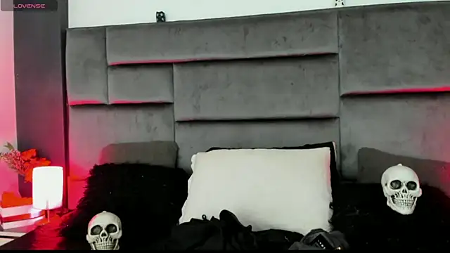 Jessica Beltrann online show from April 17, 8:01 pm