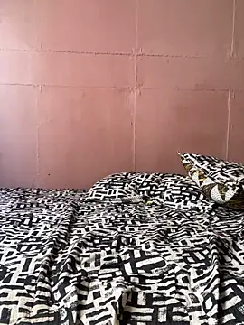 Snapshot of Sofibleaze chatting on January 18, 6:12 pm Sofibleaze online show from January 18, 6:12 pm