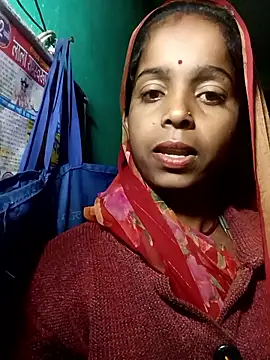 Snapshot of Alisha_beby143 chatting on January 13, 1:11 am Alisha beby143 online show from January 13, 1:11 am