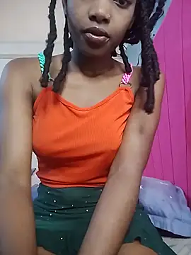 smily sophia online show from April 11, 3:33 am