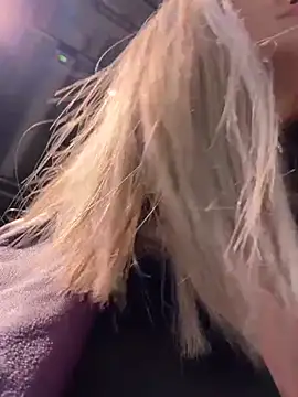 Snapshot of NaughtyNinky chatting on February 13, 12:01 pm NaughtyNinky online show from February 13, 12:01 pm