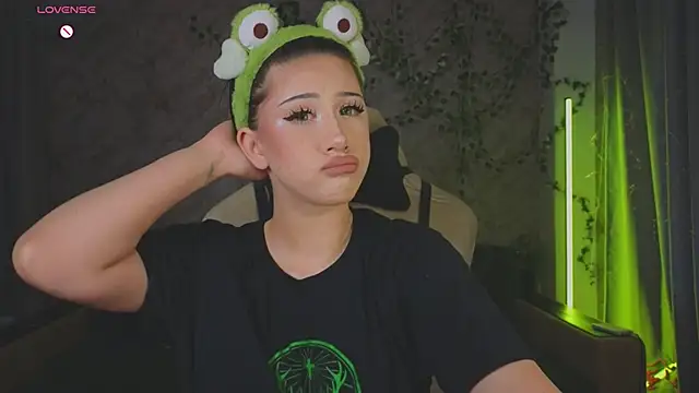 Necucubi02 online show from April 18, 9:24 am