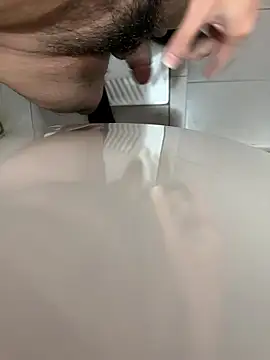 Johnlim880 online show from January 14, 7:36 am