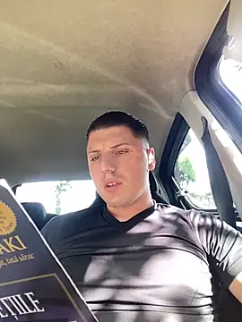 allee2206 online show from April 21, 7:36 am