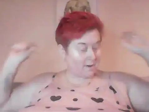 Snapshot of BustyRedxx chatting on February 4, 11:27 am BustyRedxx online show from February 4, 11:27 am