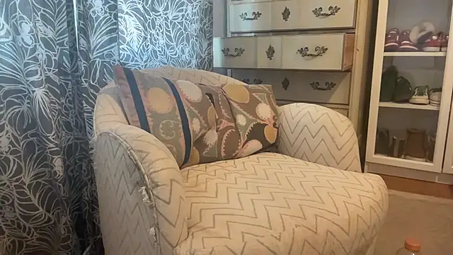 Snapshot of wolverinedream chatting on February 11, 10:59 pm wolverinedream online show from February 11, 10:59 pm