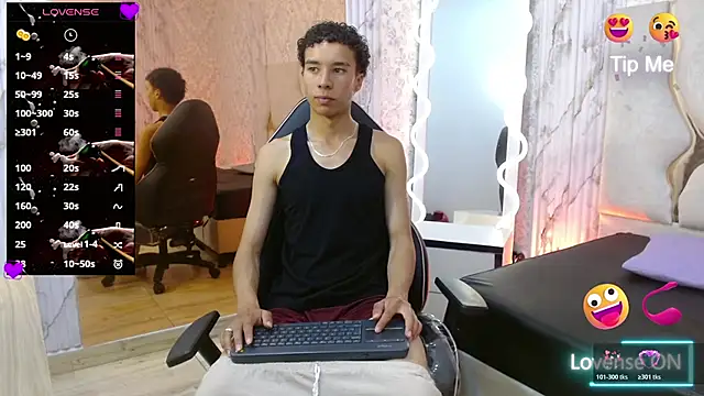 Snapshot of Zayn_tay chatting on January 5, 7:17 pm Zayn tay online show from January 5, 7:17 pm