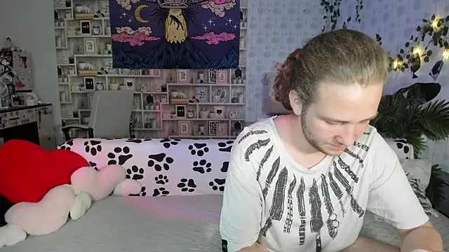 Snapshot of swiity_room_ chatting on June 12, 5:56 pm swiity room online show from June 12, 5:56 pm
