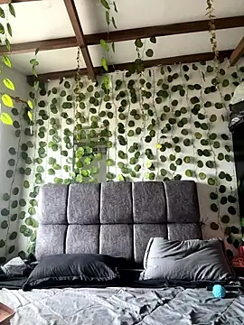 Isabella Belmont online show from January 16, 8:35 pm