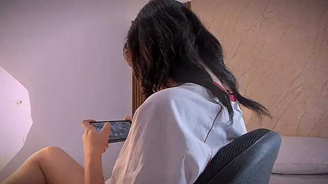 diana santy online show from April 4, 6:16 pm