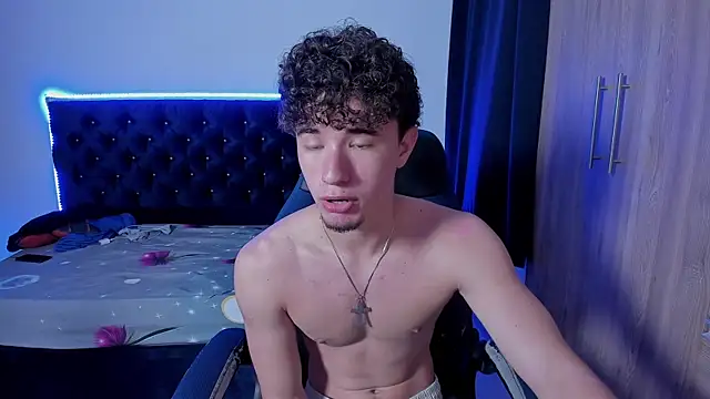 Snapshot of jean_burns chatting on January 8, 3:14 pm jean burns online show from January 8, 3:14 pm