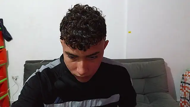 naugthy boy88 online show from January 12, 10:04 pm