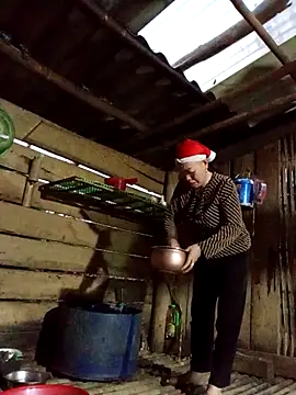 Agnes-baby online show from April 13, 11:37 am