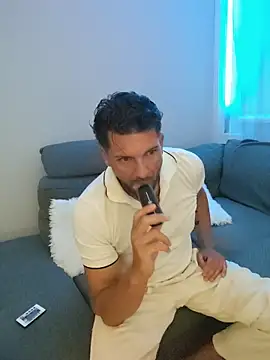 Angelo 33 online show from July 17, 8:46 pm