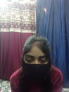 Snapshot of HotxMuskan chatting on February 3, 9:47 am HotxMuskan online show from February 3, 9:47 am