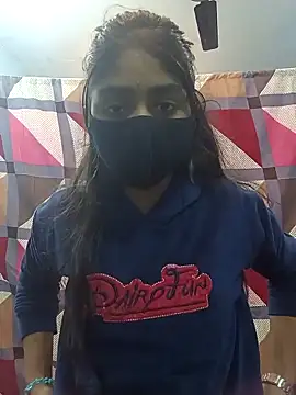 Snapshot of HotxMuskan chatting on February 4, 10:10 am HotxMuskan online show from February 4, 10:10 am