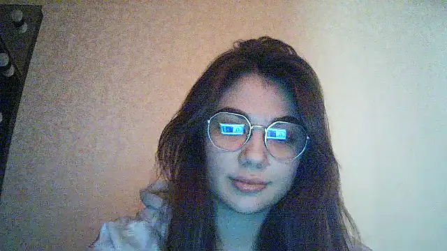 Snapshot of Tenovira chatting on March 1, 9:06 pm Tenovira online show from March 1, 9:06 pm