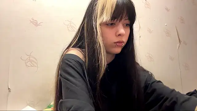 Snapshot of VeraDaisy chatting on February 11, 6:24 pm VeraDaisy online show from February 11, 6:24 pm