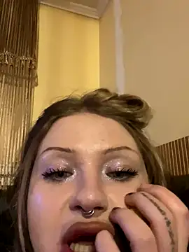 Snapshot of blissdoll chatting on January 6, 10:12 pm blissdoll online show from January 6, 10:12 pm