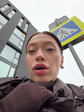 estalavista online show from January 13, 10:53 am