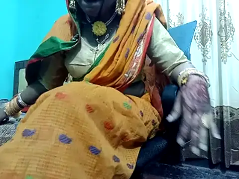 Hotshila6910 online show from February 10, 10:25 pm