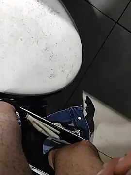 AlejandreBy online show from April 9, 2:11 am