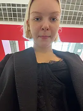 AshleyMur online show from March 27, 6:08 am