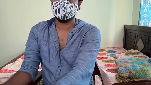 Snapshot of Ruthless_guyy chatting on April 20, 9:01 am Ruthless guyy online show from April 20, 9:01 am