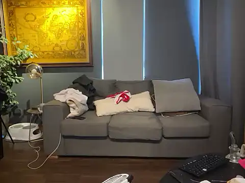 LukasMackenna online show from April 23, 2:08 pm